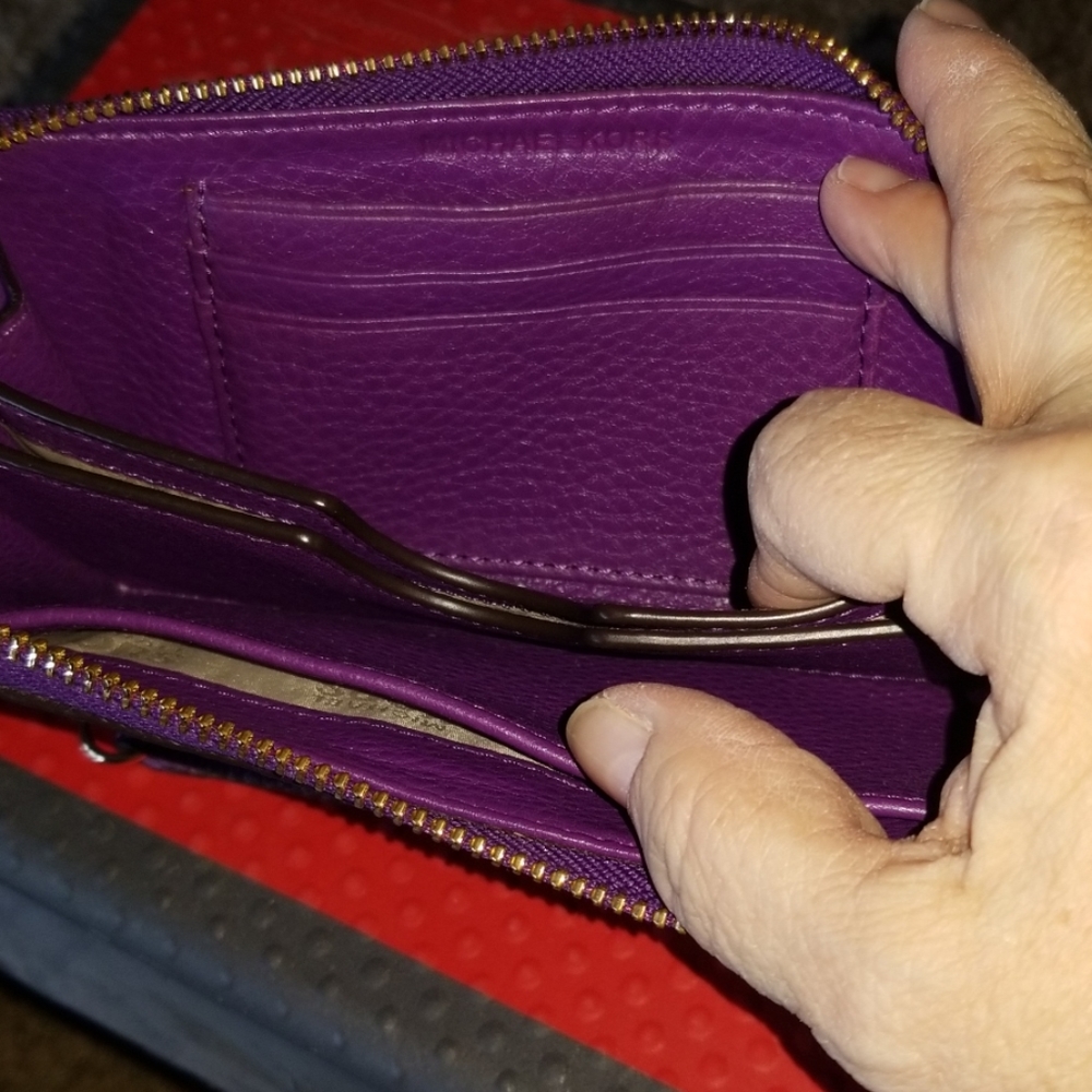 Wristlet - Picture 2 of 5